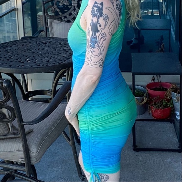 Stretch Bodycon Tank Dress / Robe débardeur moulante extensible - Picture 2 of 9